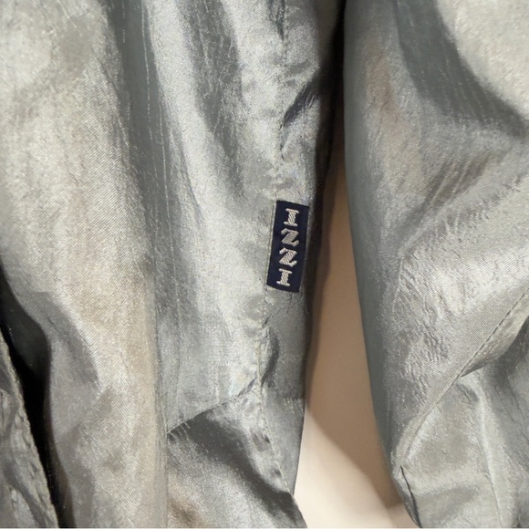 Vintage IZZI Silver Metallic Hooded Windbreaker Jacket - Women's Size Large - Picture 7 of 12